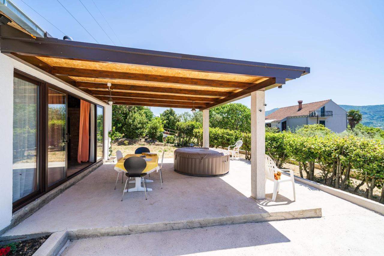 Apartment Laurel Leaf Lovorno Экстерьер фото