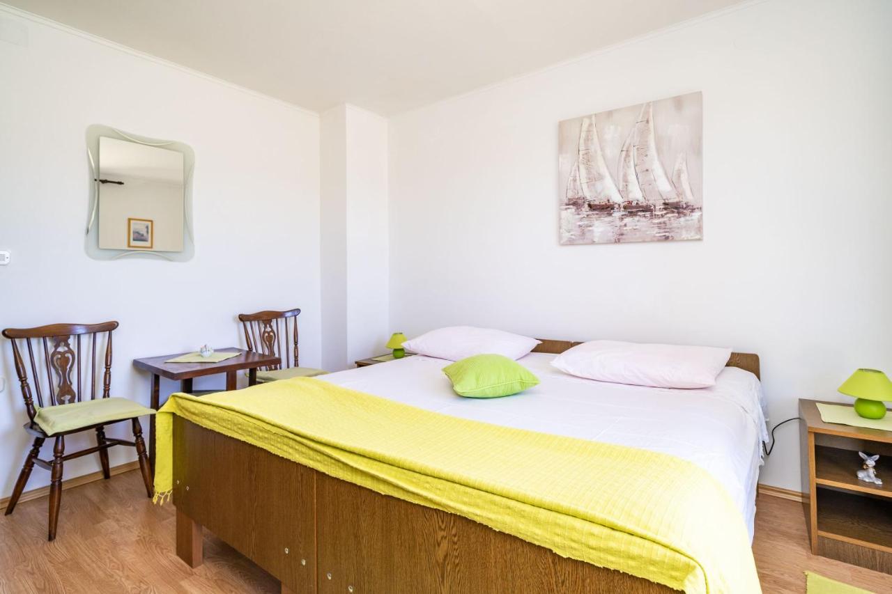 Apartment Laurel Leaf Lovorno Экстерьер фото